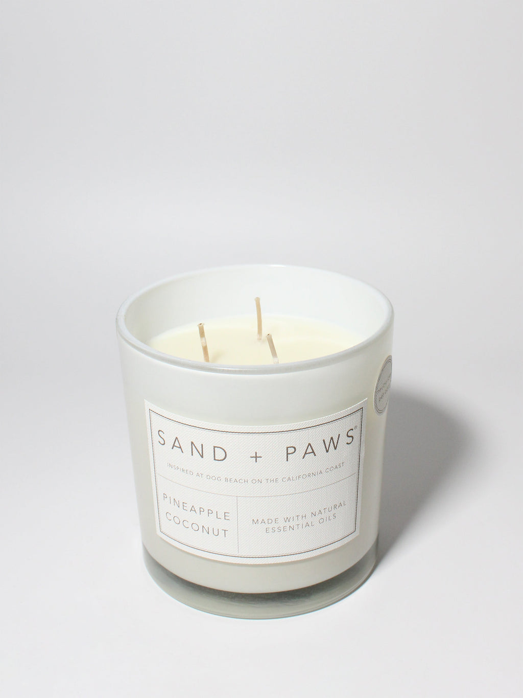 Sand + Paws Pineapple Coconut 21 oz aromatic scented candle