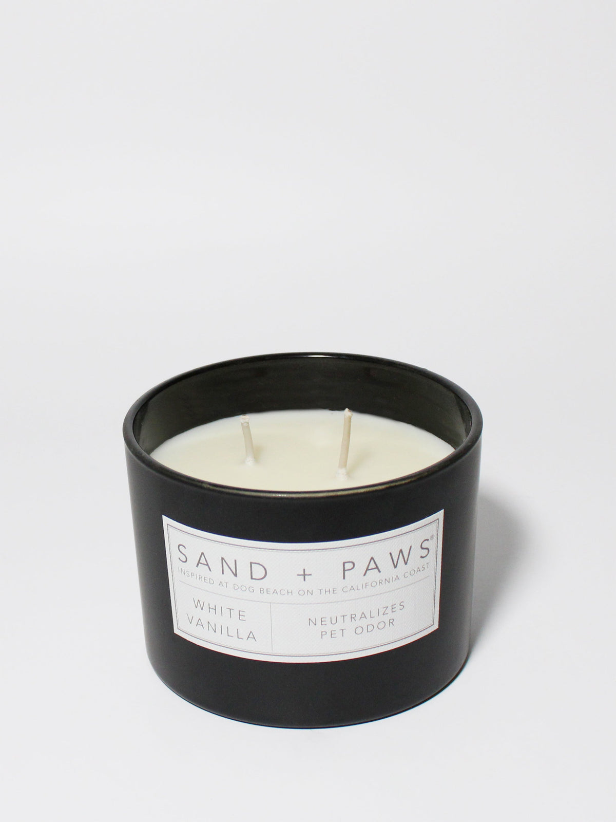 Sand + Paws White Vanilla 12 oz aromatic scented candle