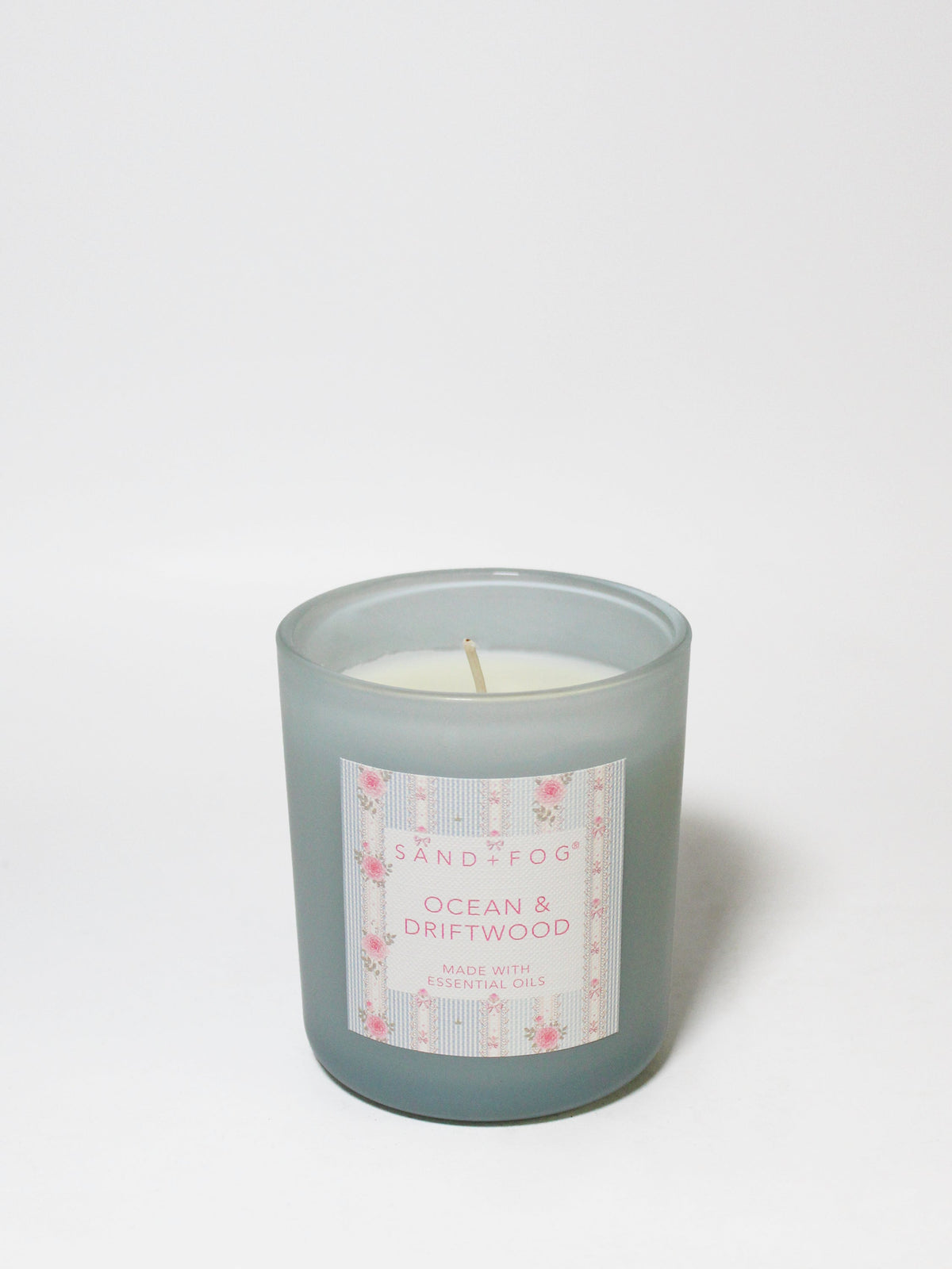 Ocean & Driftwood 10 oz aromatic scented candle