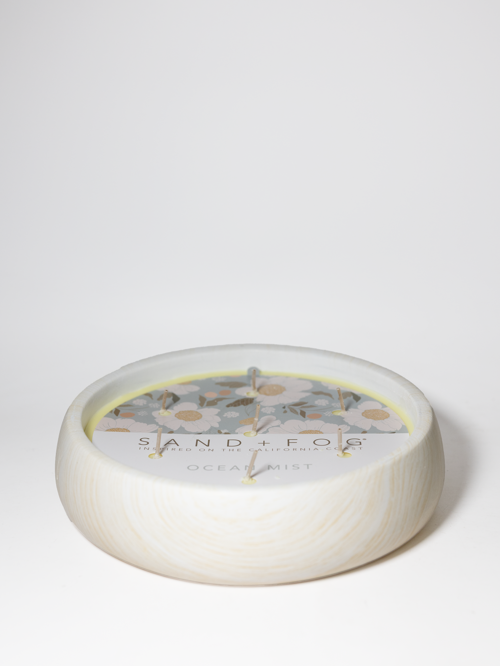 Ocean Mist 27 oz aromatic scented candle