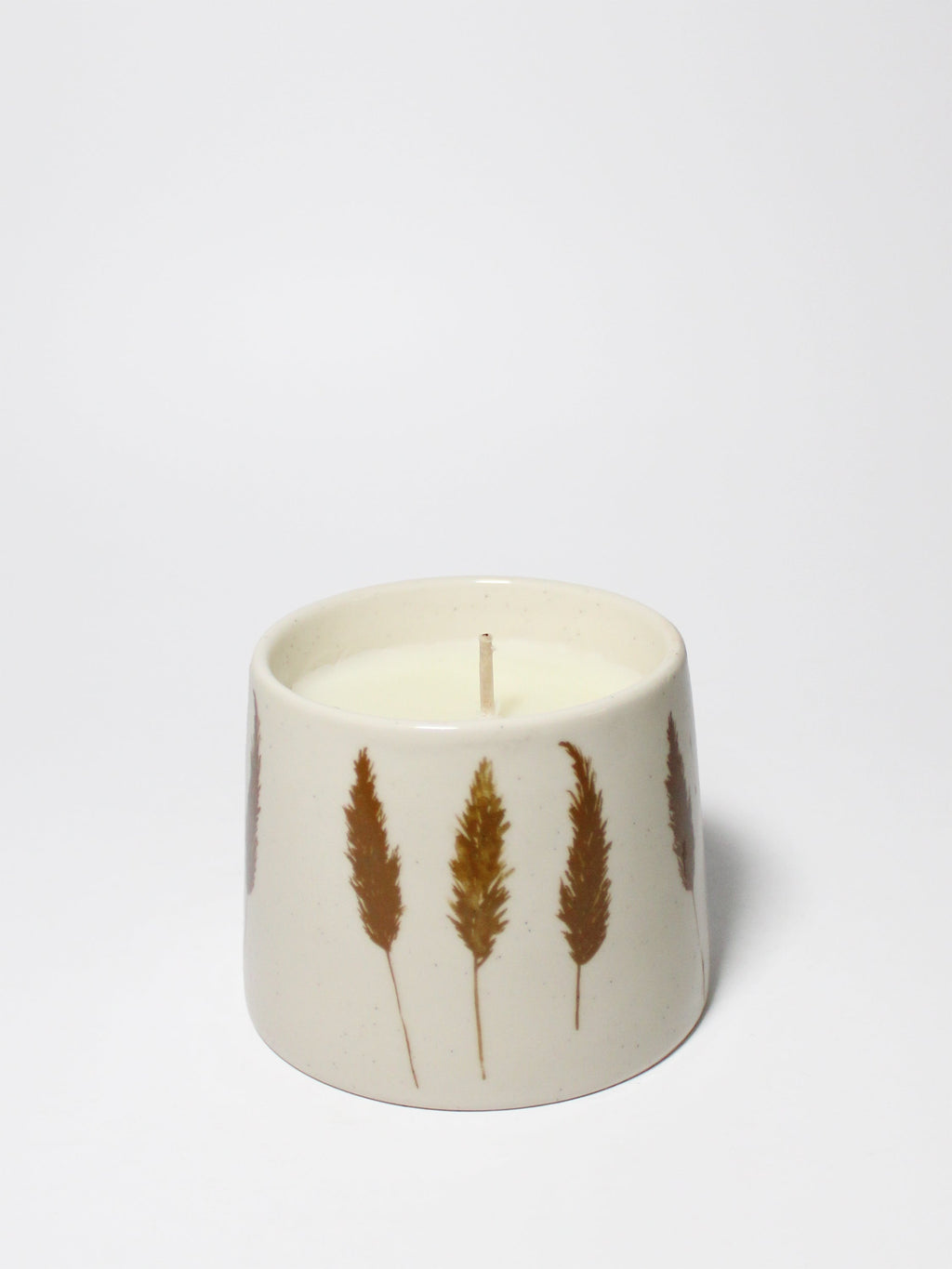 Amber & Fig Natural Home 7 oz aromatic scented candle