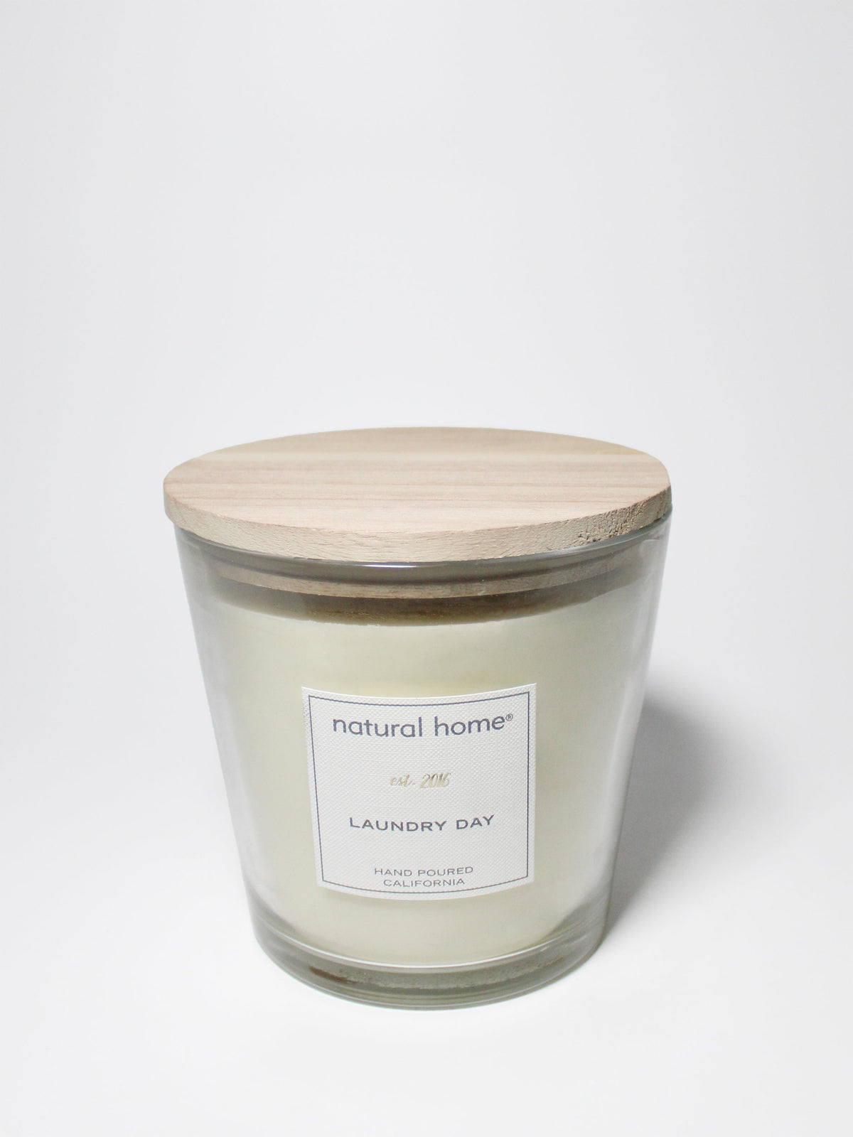 Laundry Day Natural Home 31 oz aromatic scented candle