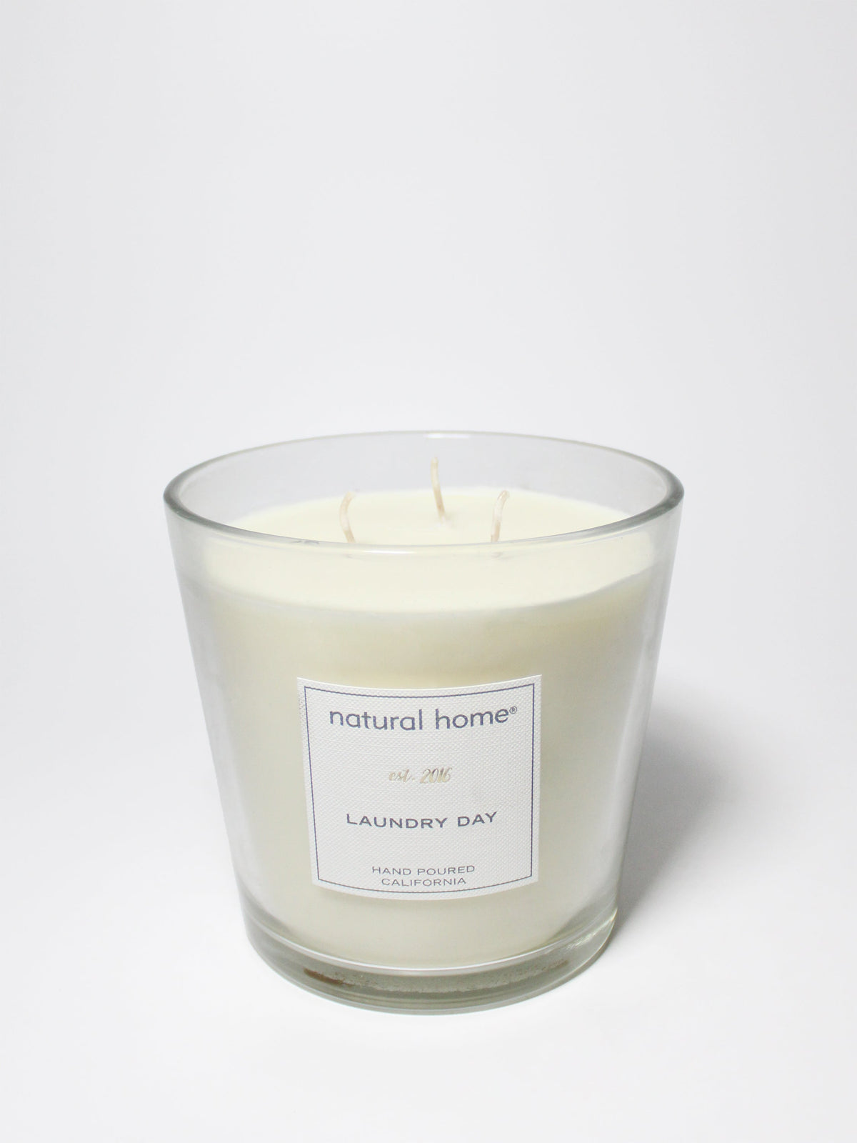 Laundry Day Natural Home 31 oz aromatic scented candle