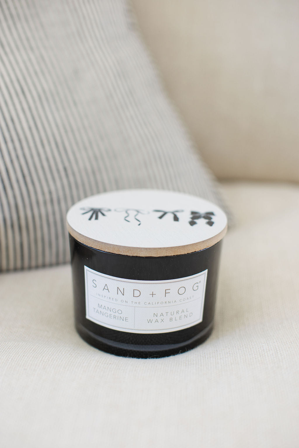 Mango Tangerine 12 oz aromatic scented candle