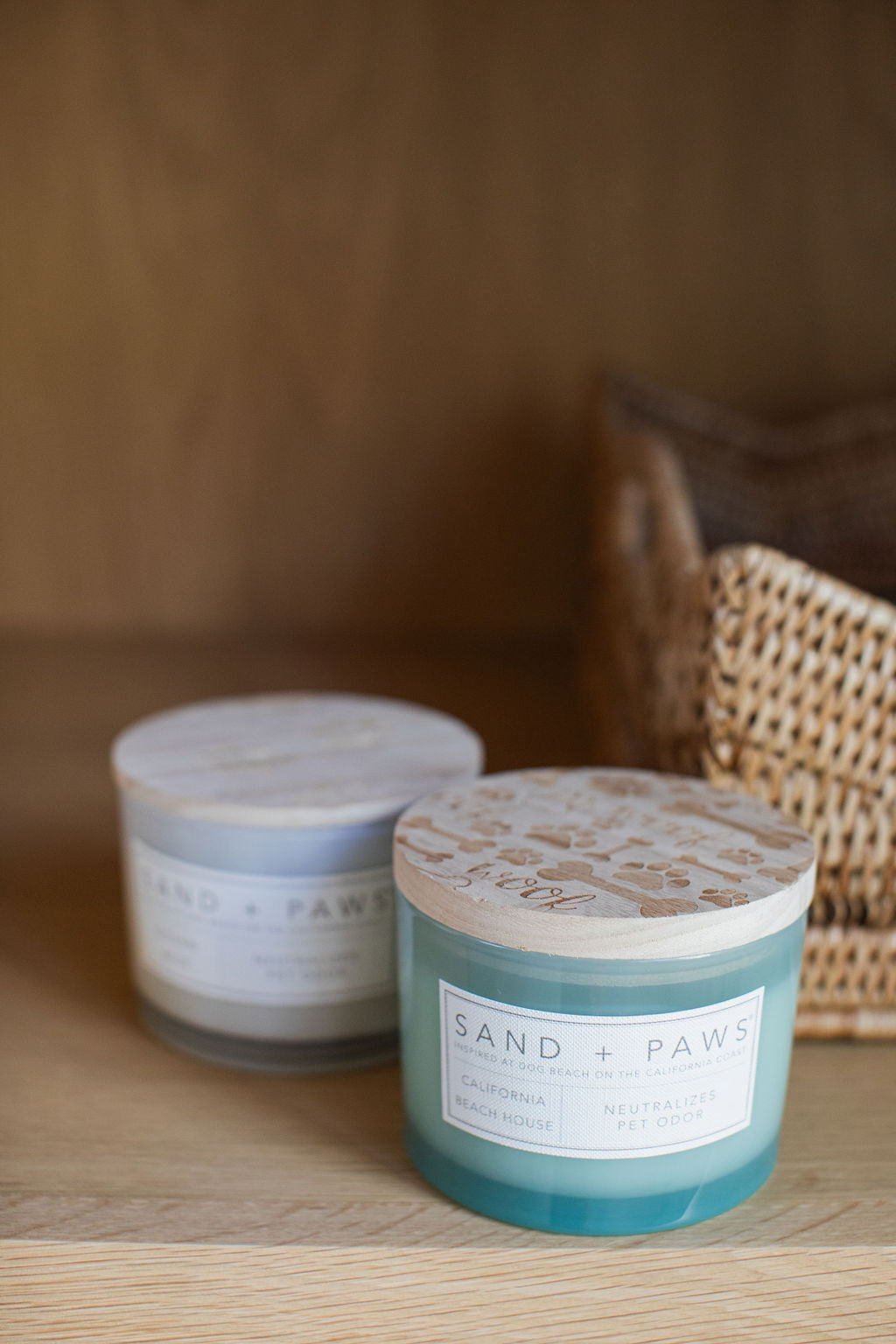 Sand + Paws California Beach House 12 oz aromatic scented candle