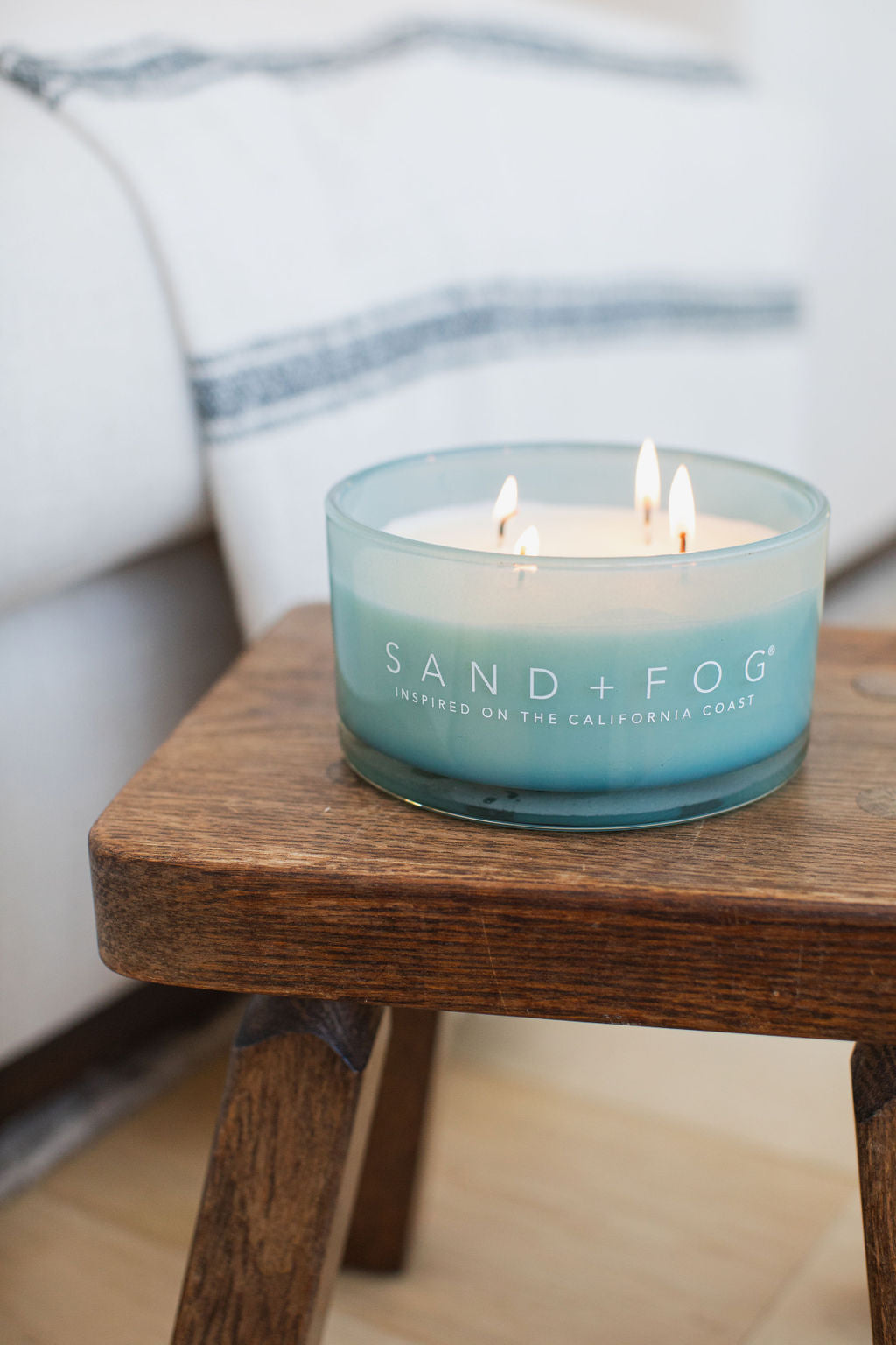 California Beach House 23 oz aromatic scented candle