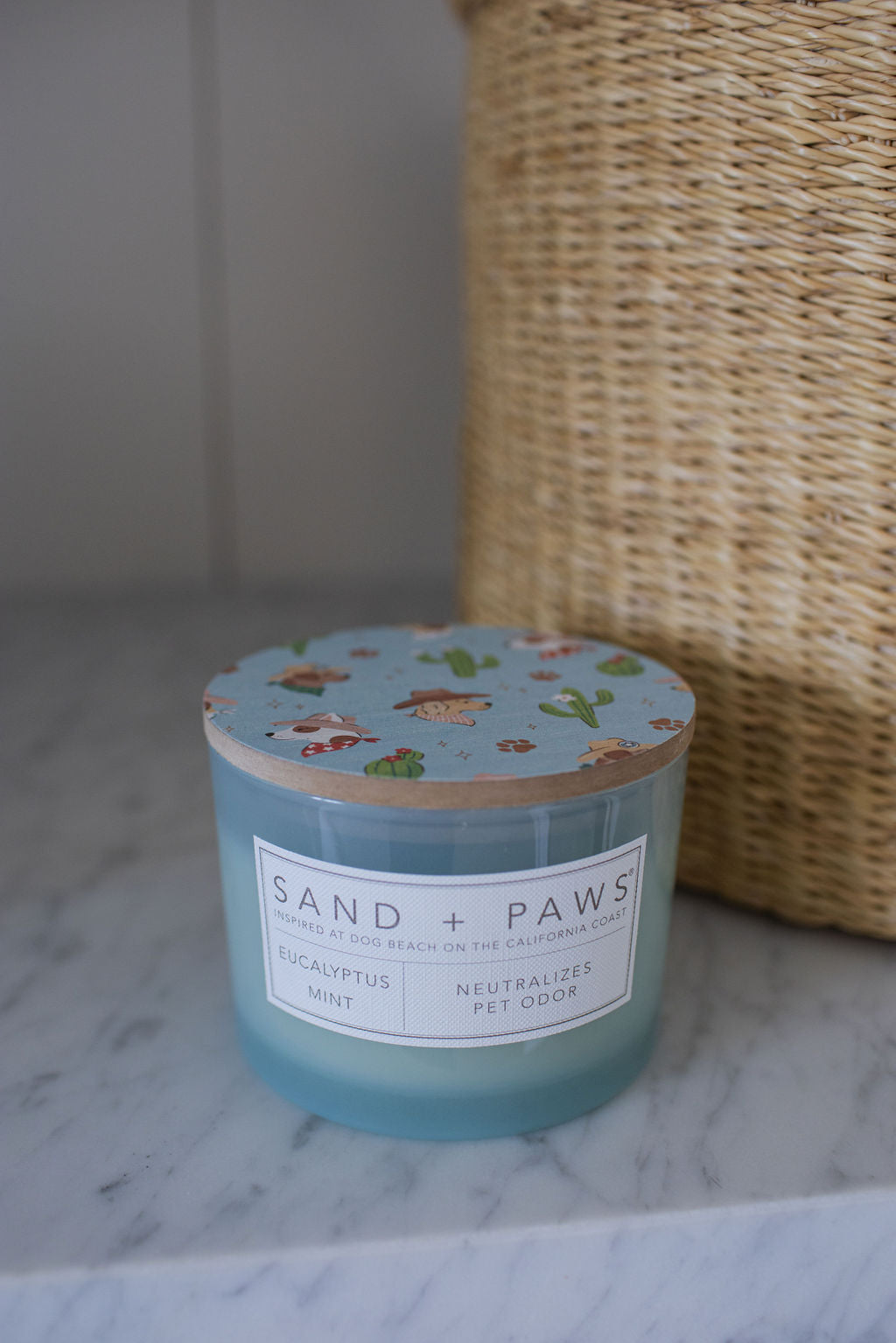 Sand + Paws Eucalyptus Mint 12 oz aromatic scented candle