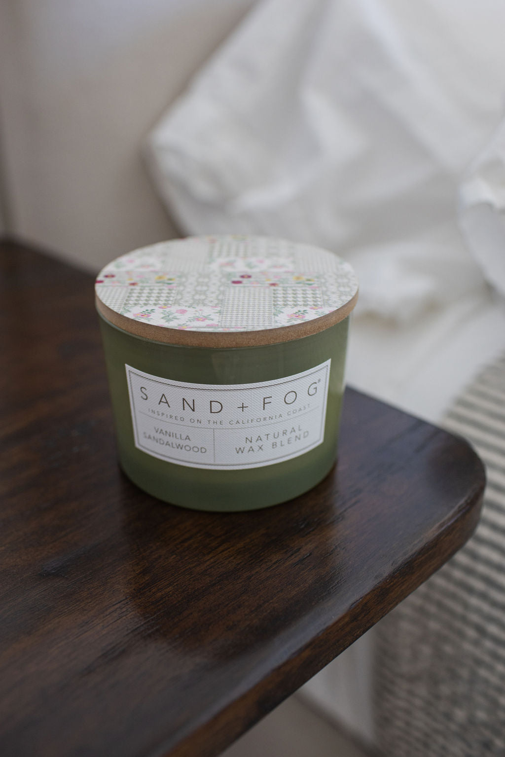 Vanilla Sandalwood 12 oz aromatic scented candle