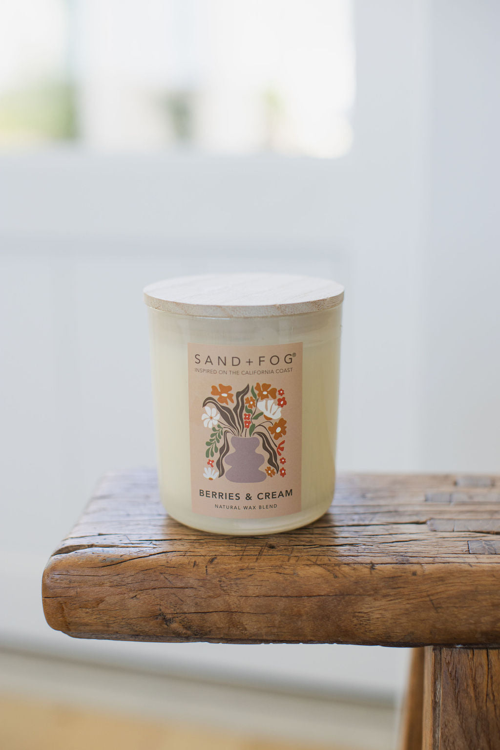 Berries & Cream 10 oz aromatic scented candle