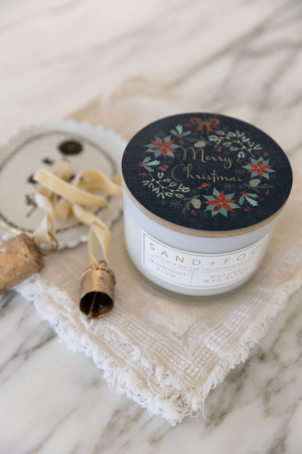 Midnight Plum 12 oz aromatic scented candle