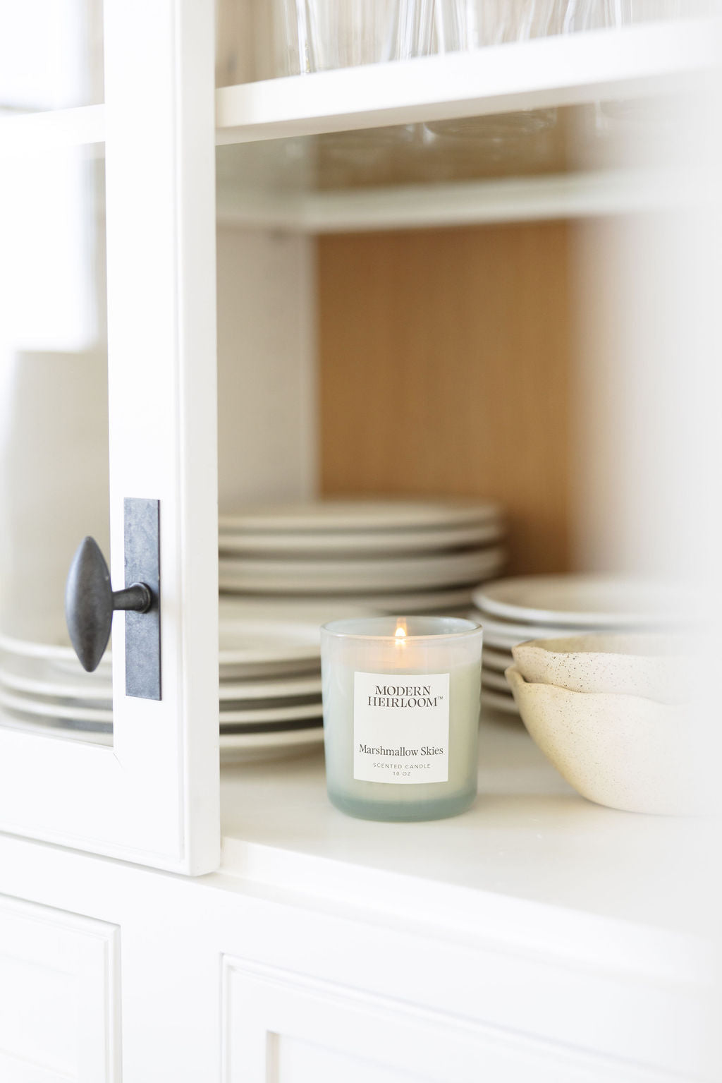Marshmallow Skies 10 oz aromatic scented candle