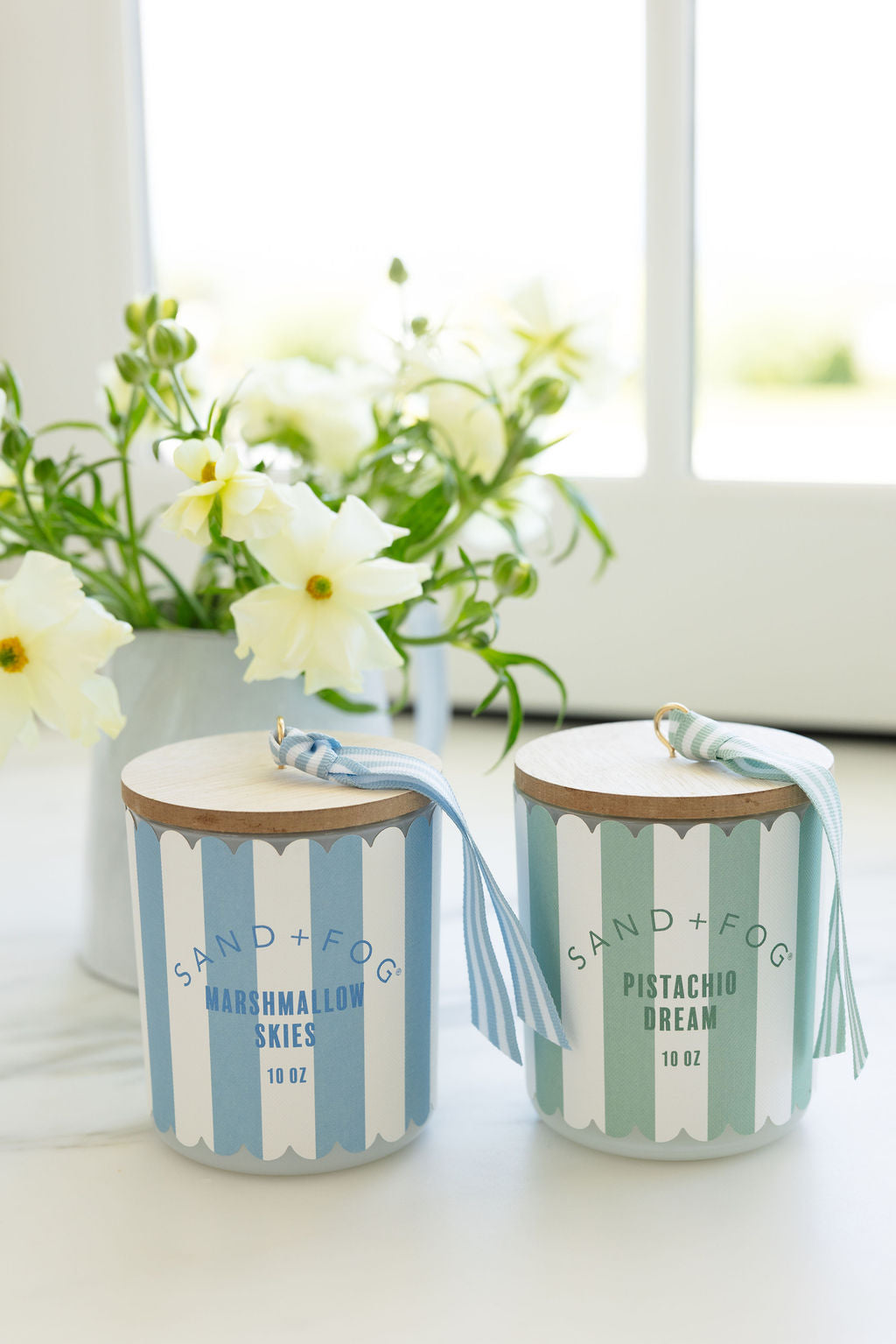 Marshmallow Skies 10 oz aromatic scented candle