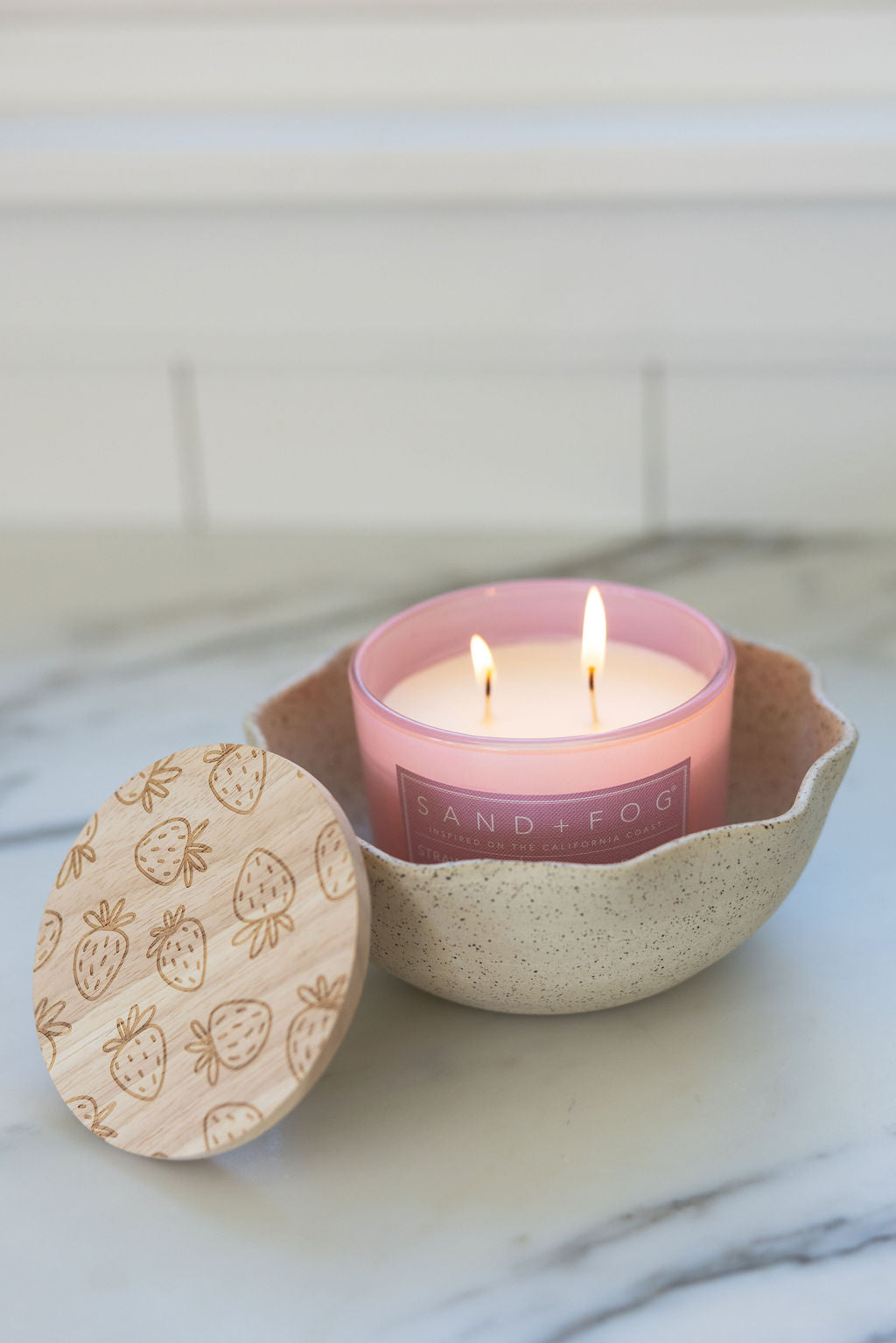 Strawberry Spritz 12 oz aromatic scented candle