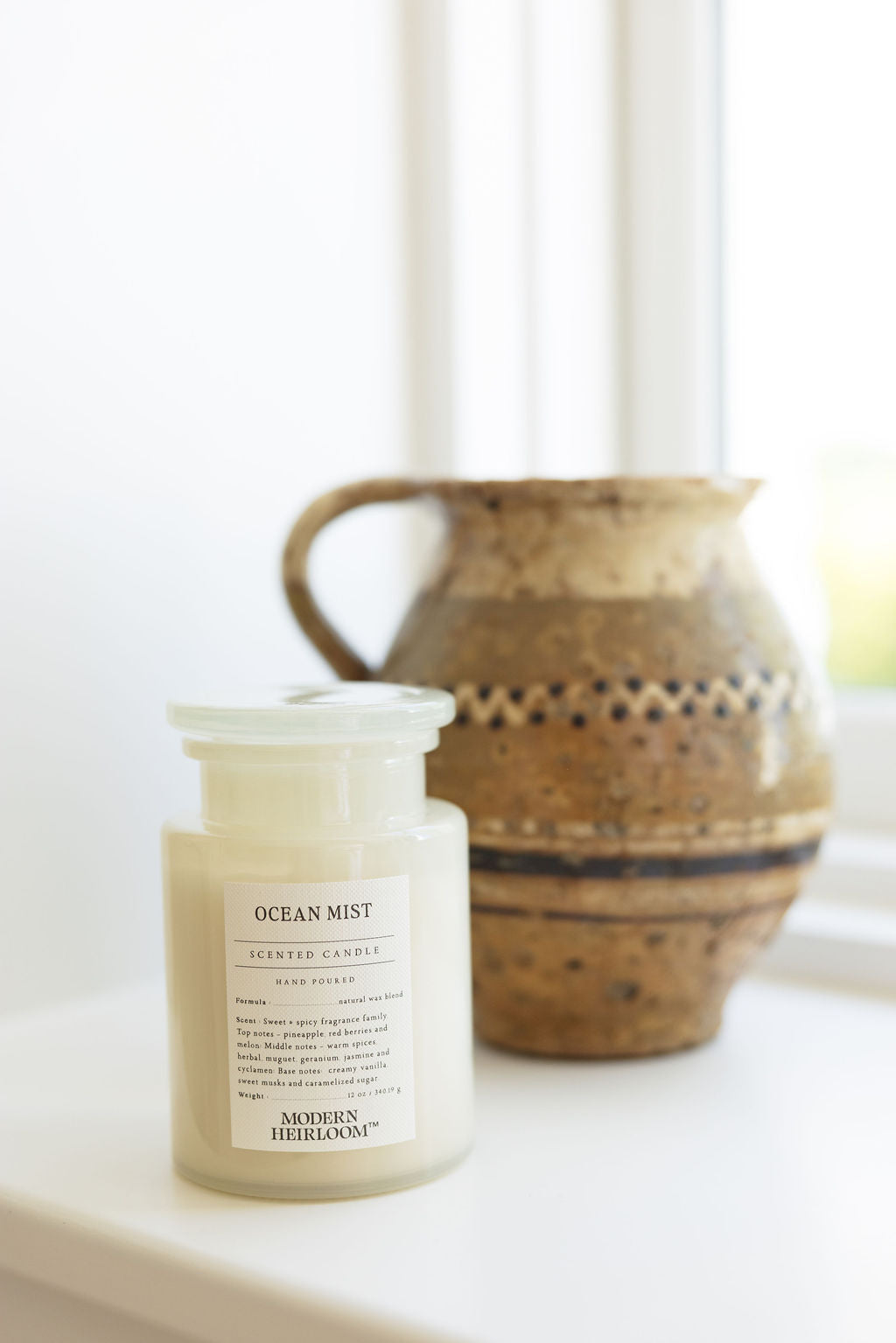 Ocean Mist 12 oz aromatic scented candle
