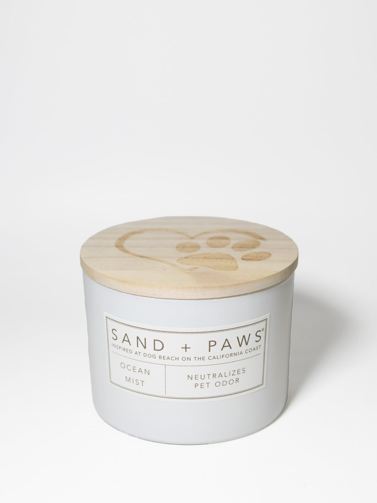 Sand + Paws Ocean Mist 12 oz aromatic scented candle