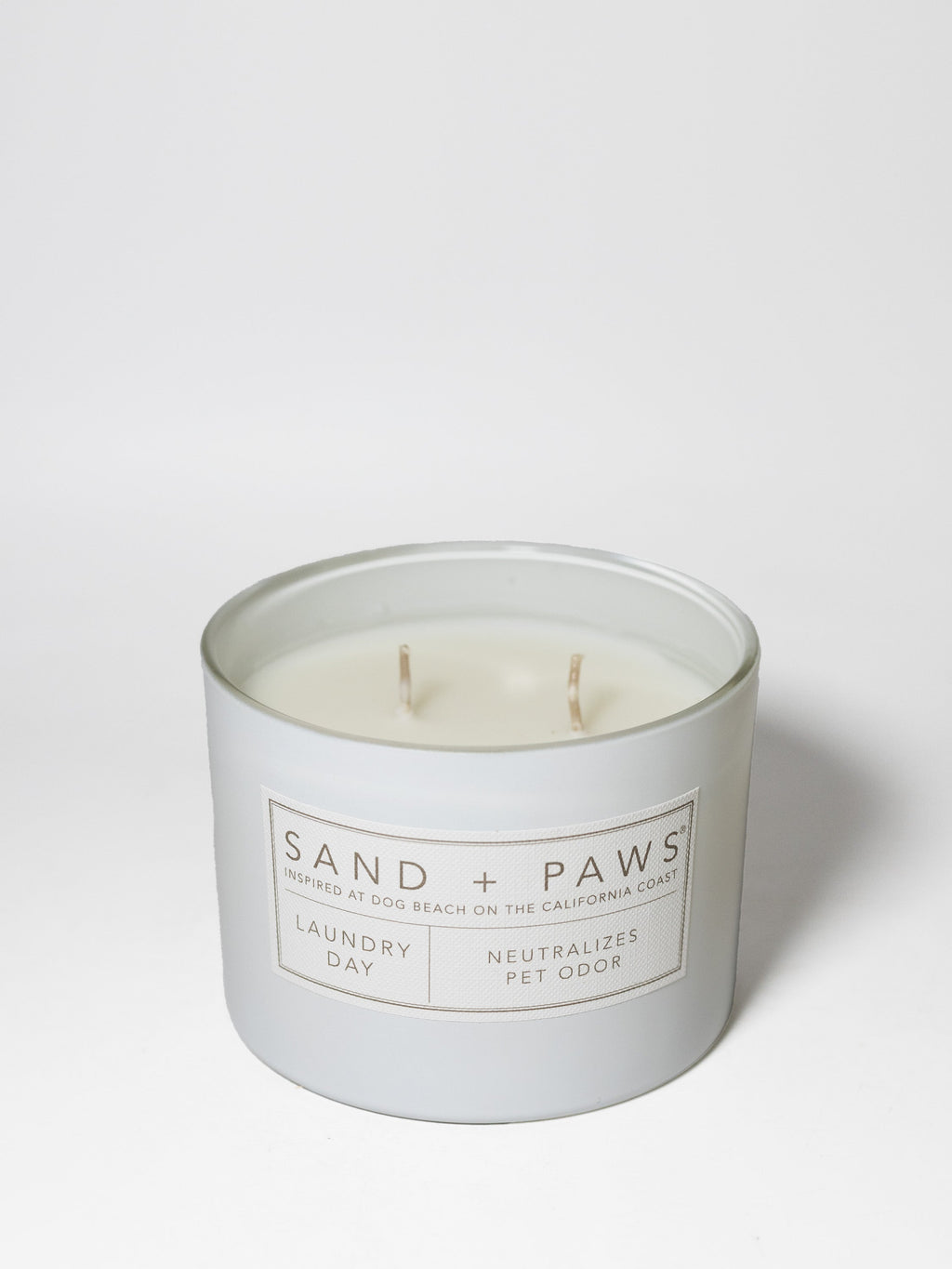 Sand + Paws Laundry Day 12 oz aromatic scented candle