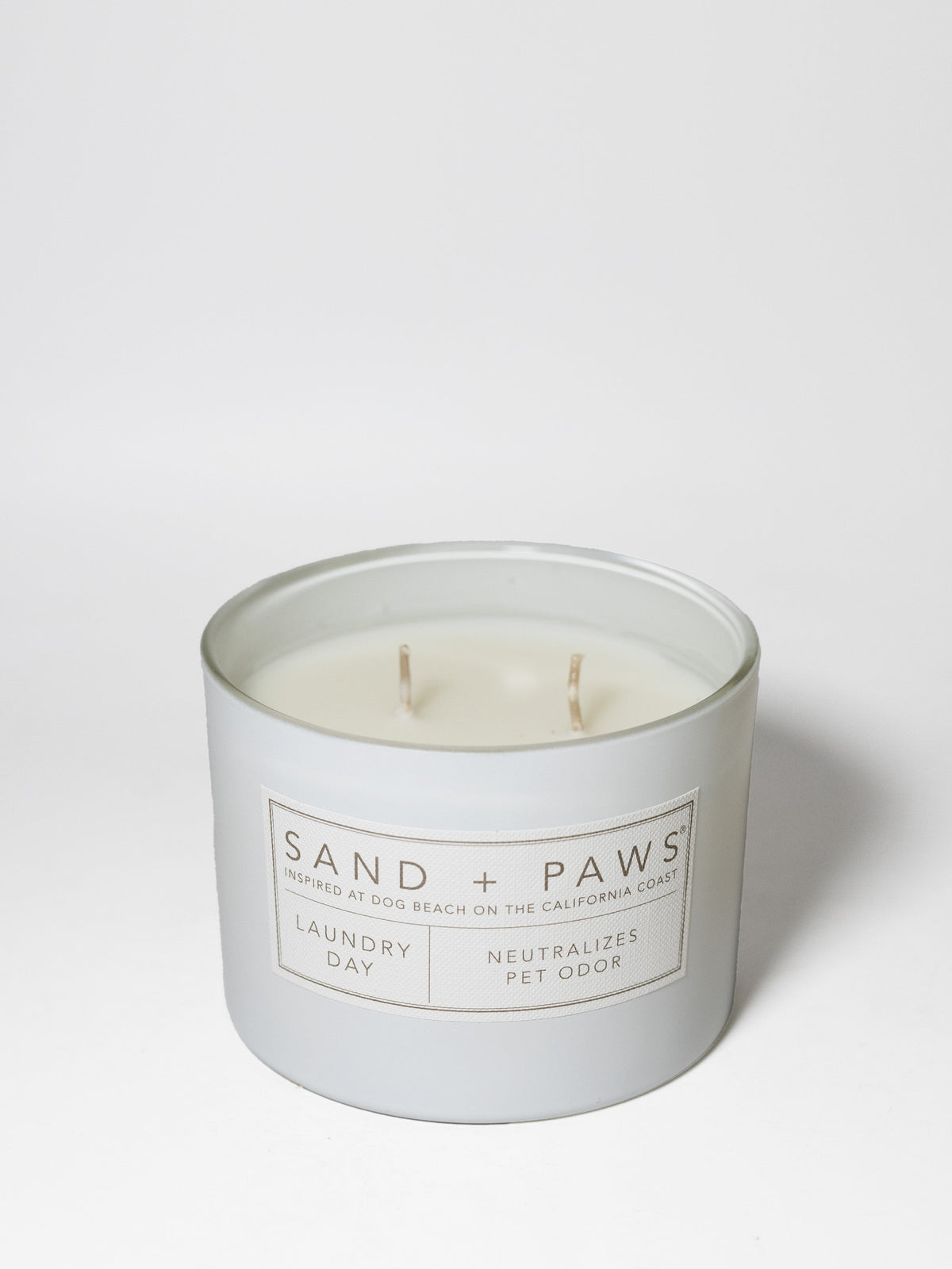 Sand + Paws Laundry Day 12 oz aromatic scented candle