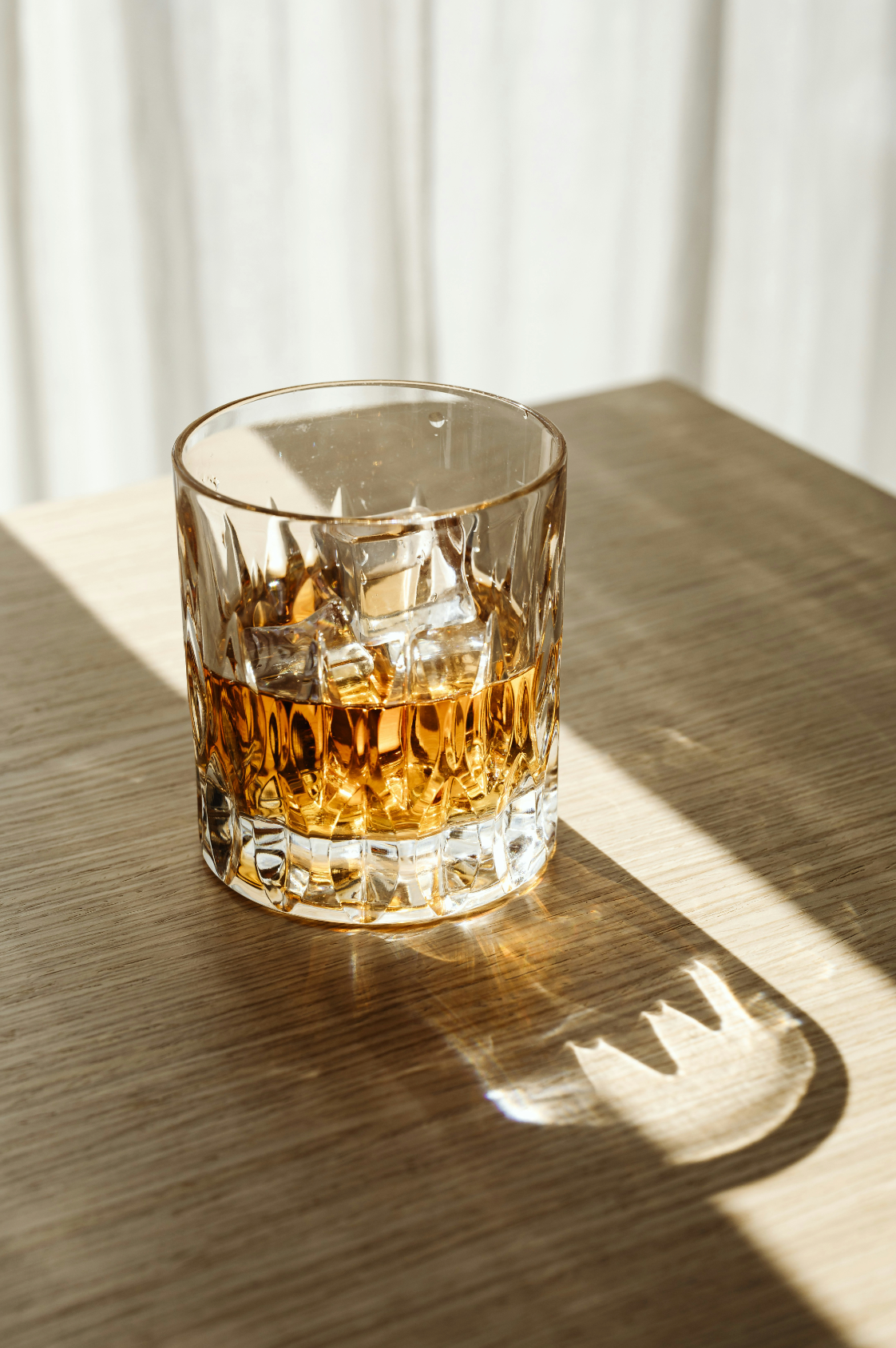 Cocktail Hour 10 oz aromatic scented candle