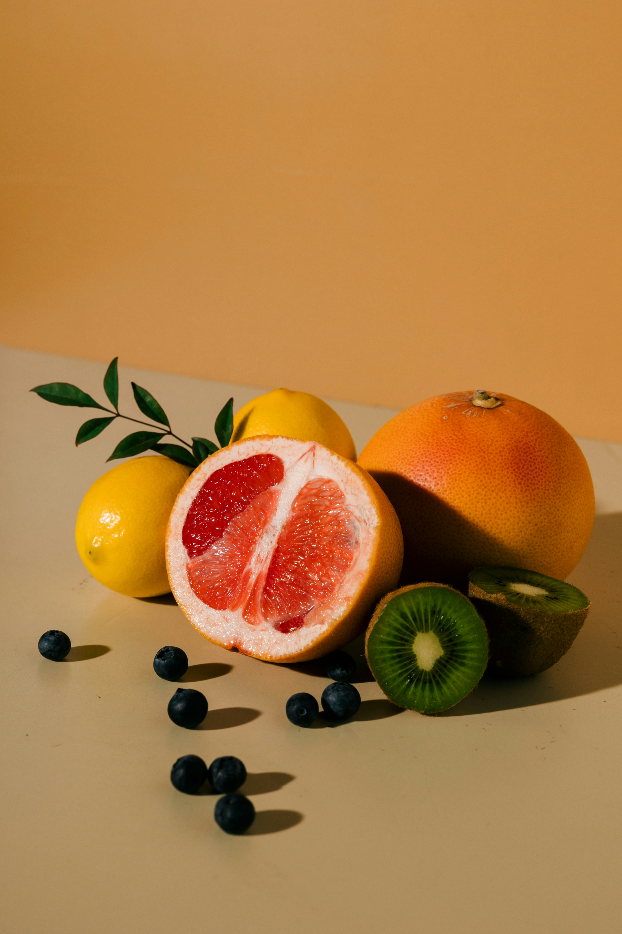 Tropical Citrus 10 oz aromatic scented candle