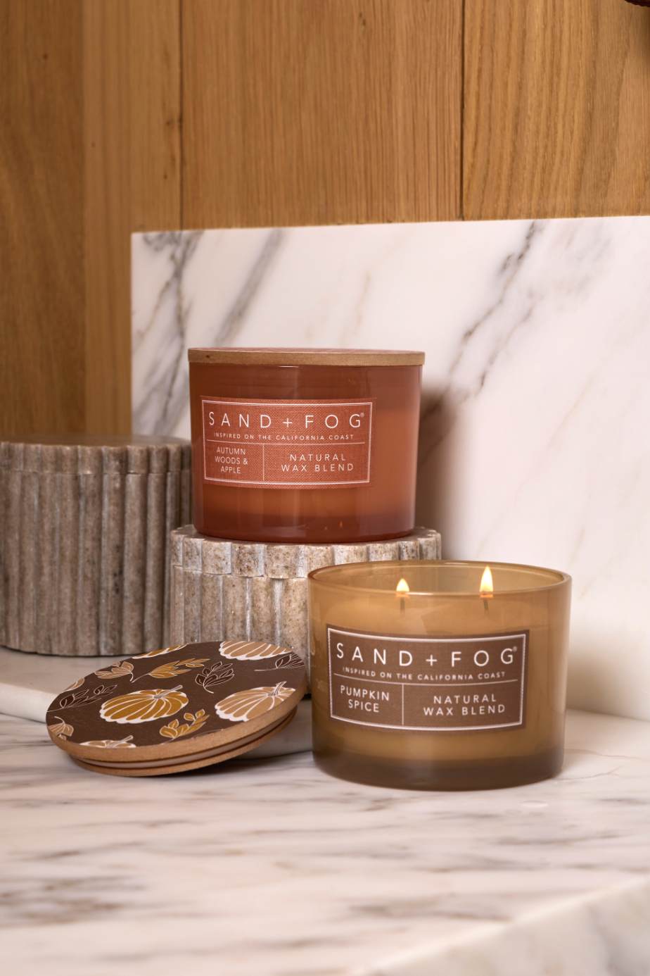 Autumn Woods & Apple 12 oz aromatic scented candle