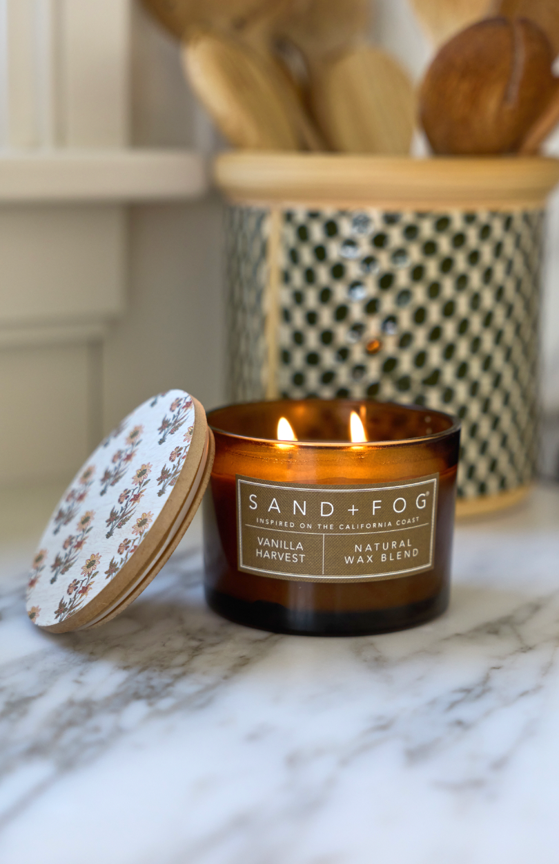 Vanilla Harvest 12 oz aromatic scented candle