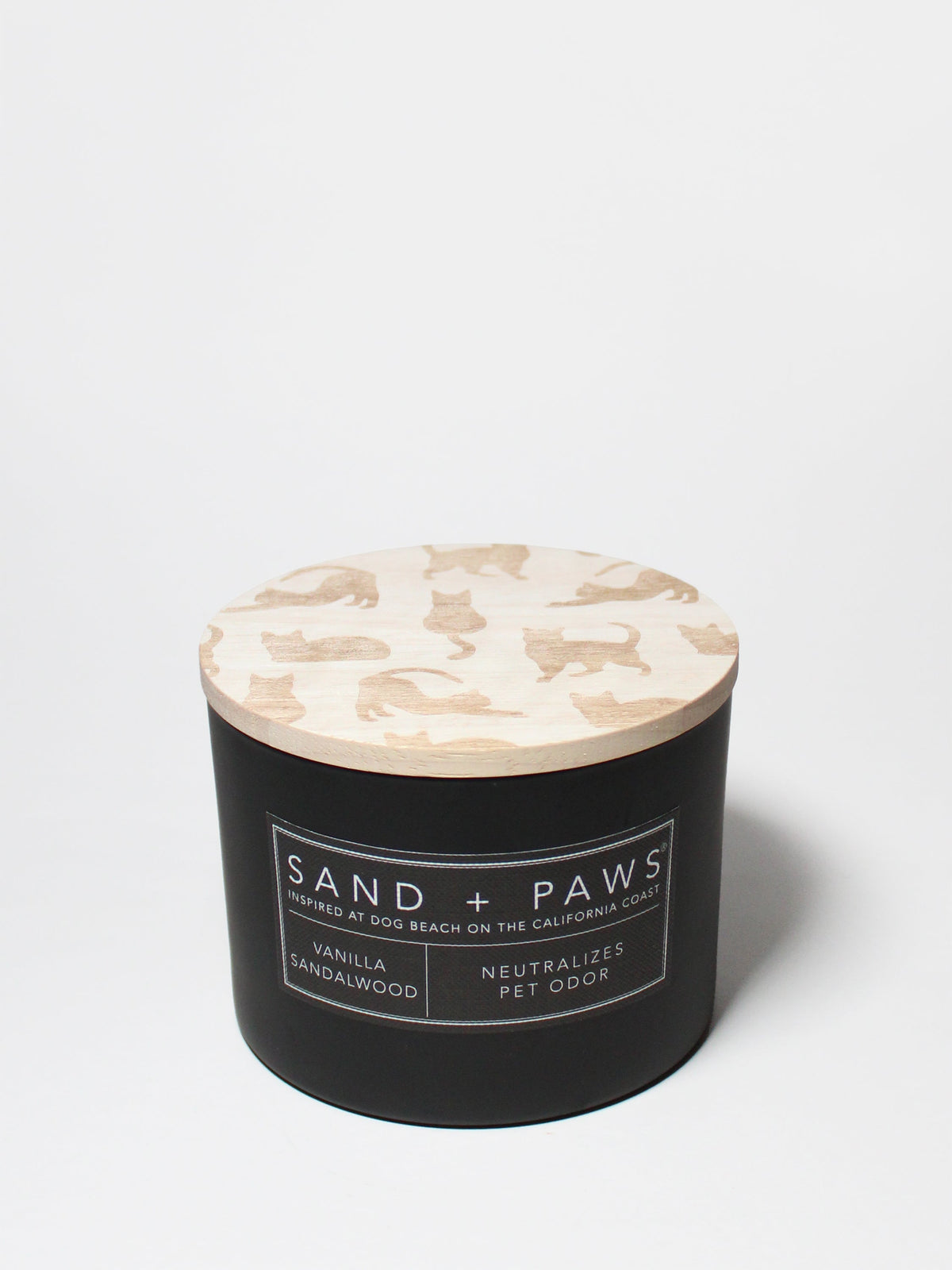 Sand + Paws Vanilla Sandalwood 12 oz aromatic scented candle