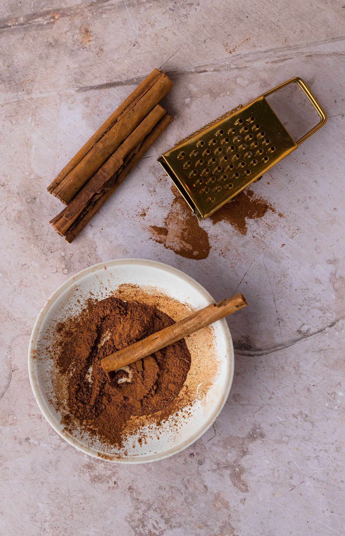 Cinnamon Vanilla 12 oz aromatic scented candle